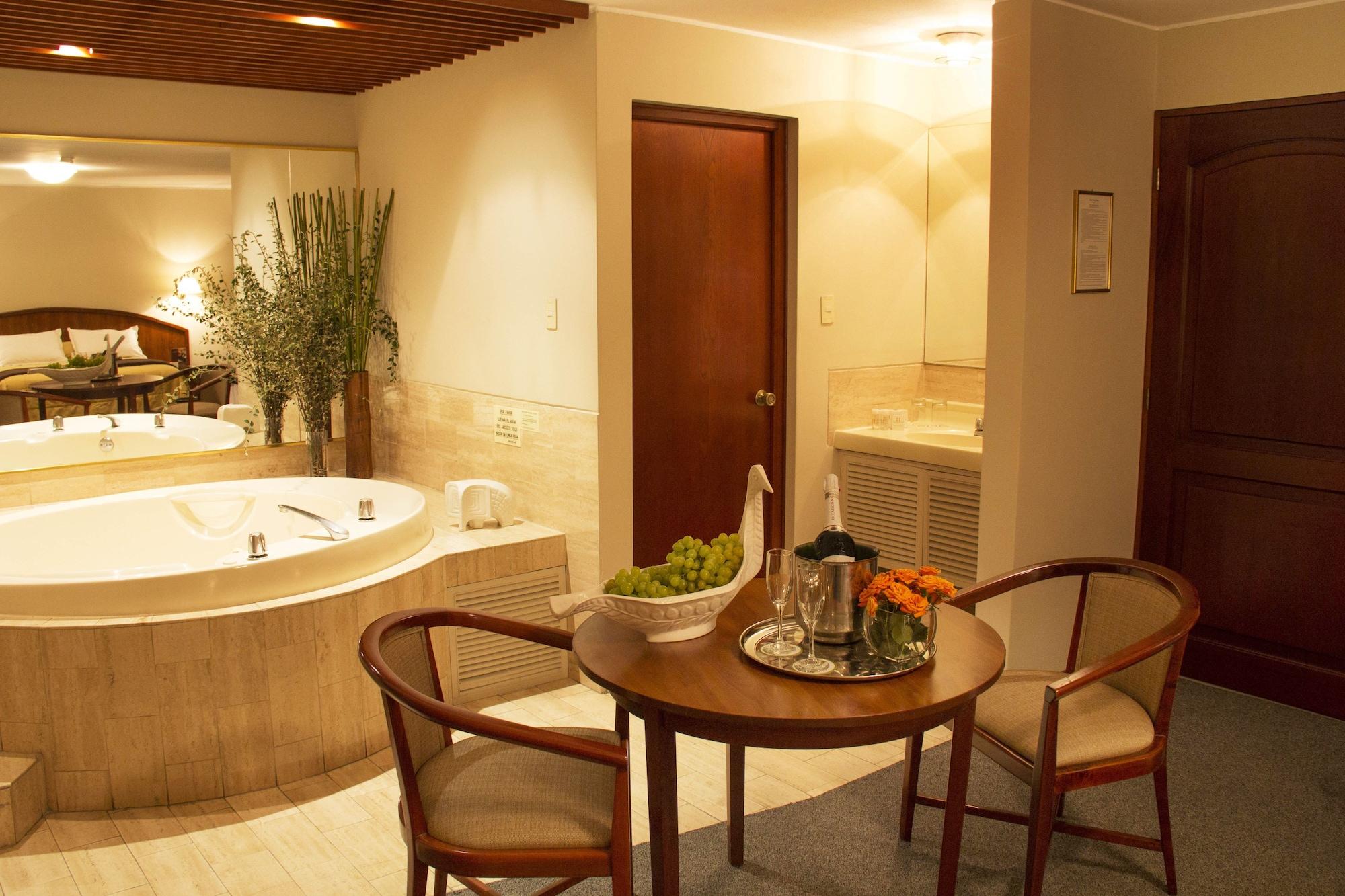 Hotel Park Suites Lima Eksteriør billede